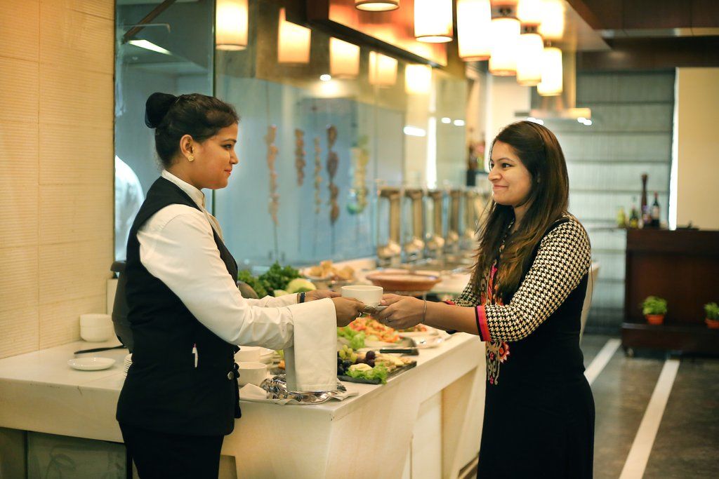 The Acura, Bmk Hotel Gurgaon Bagian luar foto